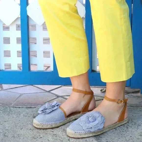 Chie Mihar Praga Navy Sandals Sz 10 - Picture 1 of 8